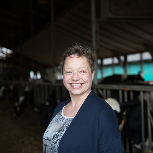Heleen Lansink-Marissen Heleen Lansink-Marissen boerin op locatie